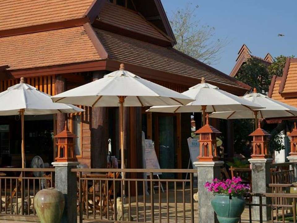 หน้าแรก 21-ร้านร่มงาม ร่มเชียงใหม่ ร้านร่มงาม ร่มสนามไม้เเนื้อแข็ง 1